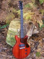 La Cadette Heritage Cherry, light fading/wear&nbsp;&copy;&nbsp;2026&nbsp;42nd Street Guitars