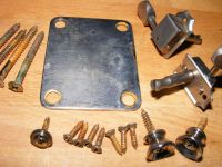 Aged hardware, light&nbsp;&copy;&nbsp;2026&nbsp;42nd Street Guitars