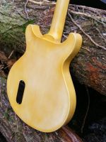 TV yellow La Cadette&nbsp;&copy;&nbsp;2026&nbsp;42nd Street Guitars